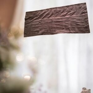 Allen & Roth Valance for 1 window brown pleated in good shape